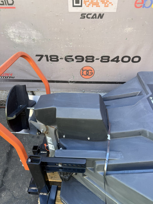 SaltDogg TGS07 Salt Spreader 11.0 Cubic Foot Tailgate Hitch Or Bumper Mount
