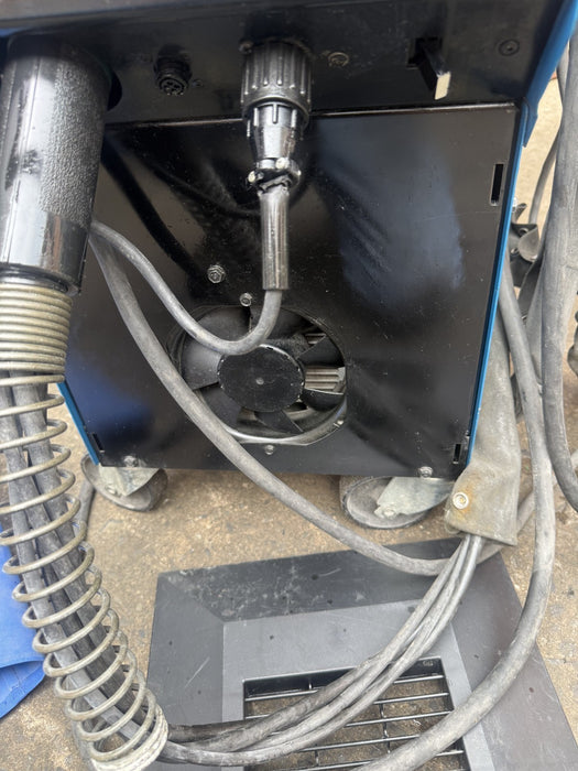 Miller Millermatic 350P Pulse Aluminum Welder with Gun.  Works Fine.
