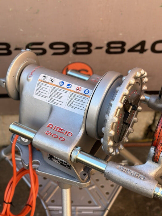 RIDGID 300 PIPE THREADING MACHINE + FOOT SWITCH , CARRIAGE NICE REFURBISHED