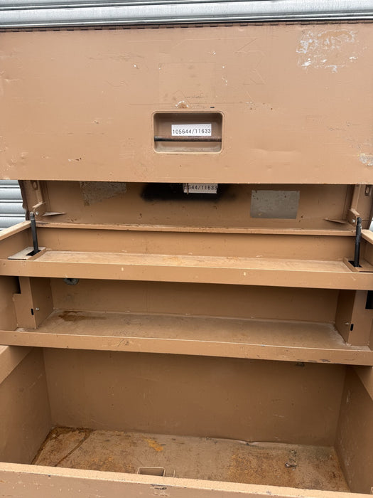 KNAACK 89  Piano-Style Jobsite Box 60"x30"x49" 47.8cu ft.  Good Condition.