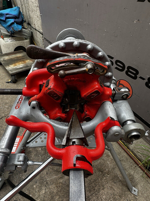 Ridgid 300 T-2 Pipe Threader Threading Machine 811Die Oiler Works Great
