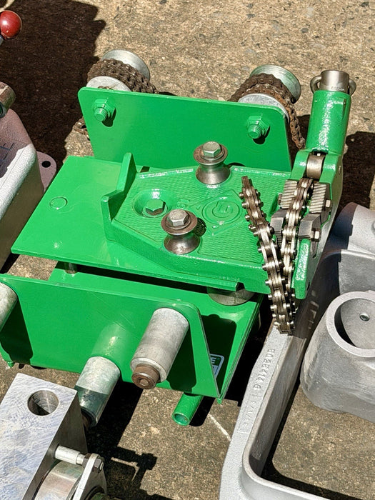 Greenlee 885 Hydraulic Pipe Bender 1-1/4 - 5 Rigid IMC, 960 Pump 1802 Table Mint