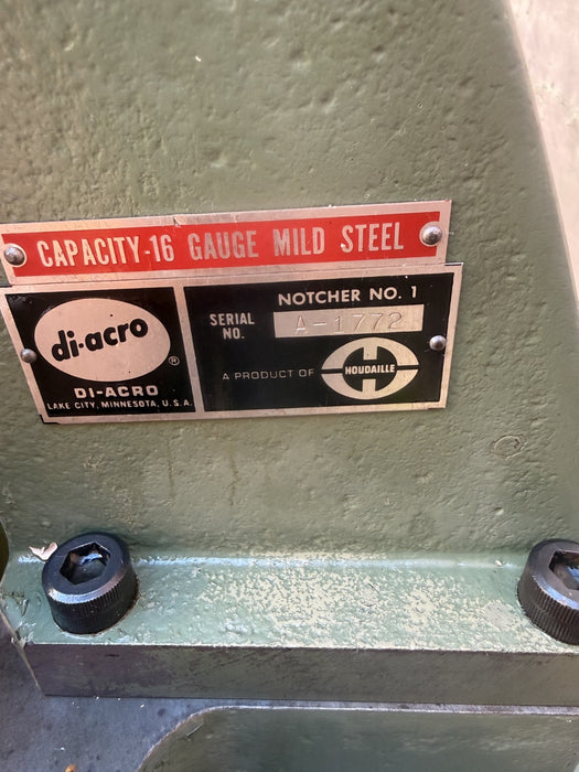 Di-Acro Manual Sheet Metal Corner Notcher 16 Gauge 6x6" Stand Great Shape.