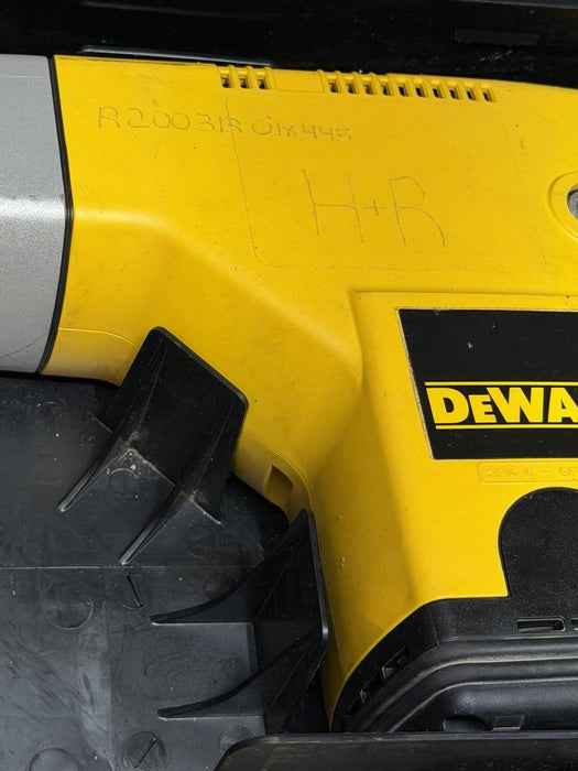 DeWalt DW530 1-1/2" Rotary Hammer Drill & 5 Bits With Case Excellent Shape