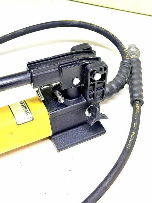 Enerpac P392 Two-Speed Hydraulic Hand Pump 700 Bar 10,000 PSI.  Works Great.