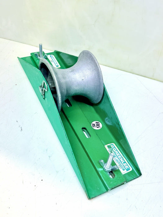 Greenlee 659 22" Tray-Type Cable Pulling Sheave BG16