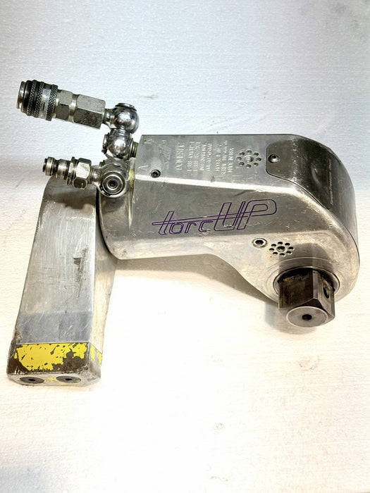 TorcUP TU-7 Hydraulic Torque Wrench 1-1/2” Drive Non-Ratcheting Steel Silver