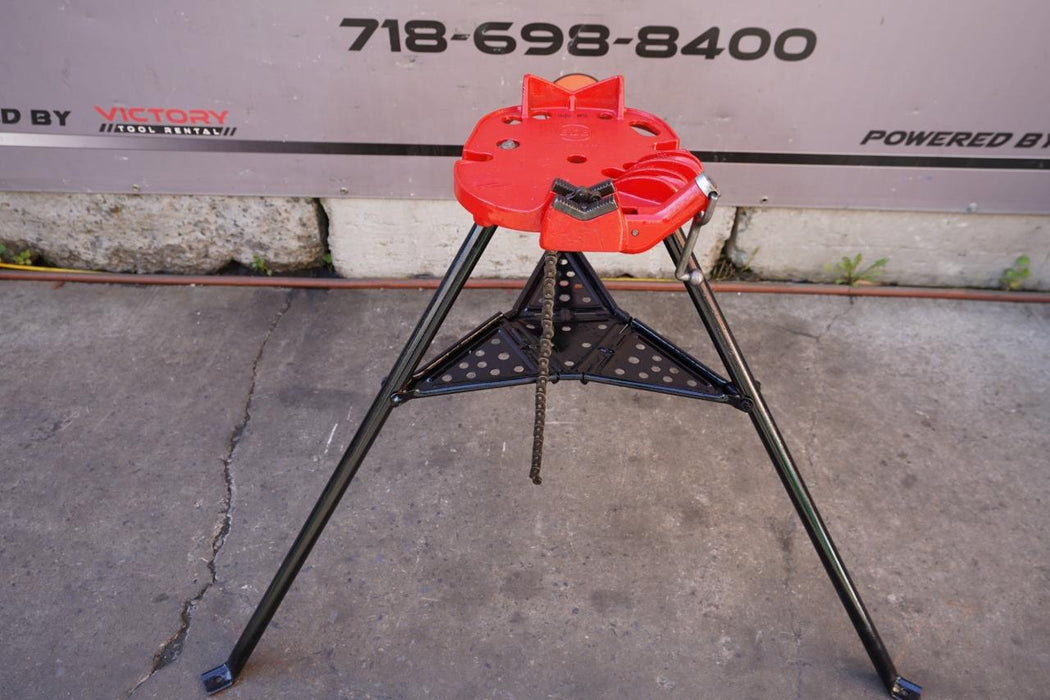 BB  Pipetools Tripod Pipe Vise 460 Ridgid Pipe up to 6 inches.  Nice Shape.  #2