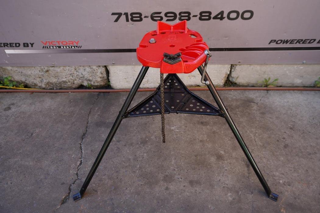 BB  Pipetools Tripod Pipe Vise 460 Ridgid Pipe up to 6 inches.  Nice Shape.  #3