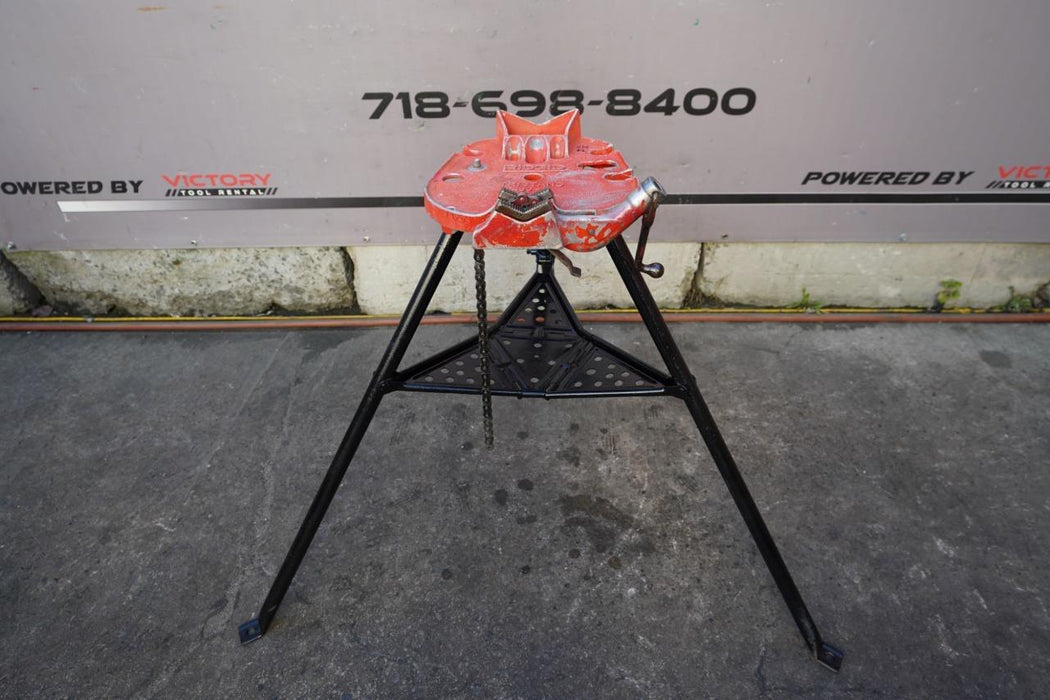 Ridgid 460 Pipe Vise Tripod Tri Stand.  Up to 6 inches. Nice Shape.  #1