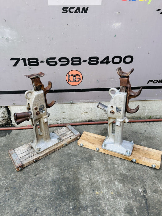 2 Duff Norton 10 Ton Reel Jack Stands Model 1030 CRA X-4655