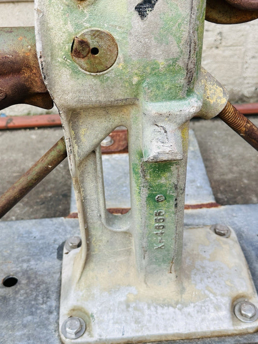 1 Duff Norton 10 Ton Reel Jack Stands Model 1030 CRA X-4655 With Stand