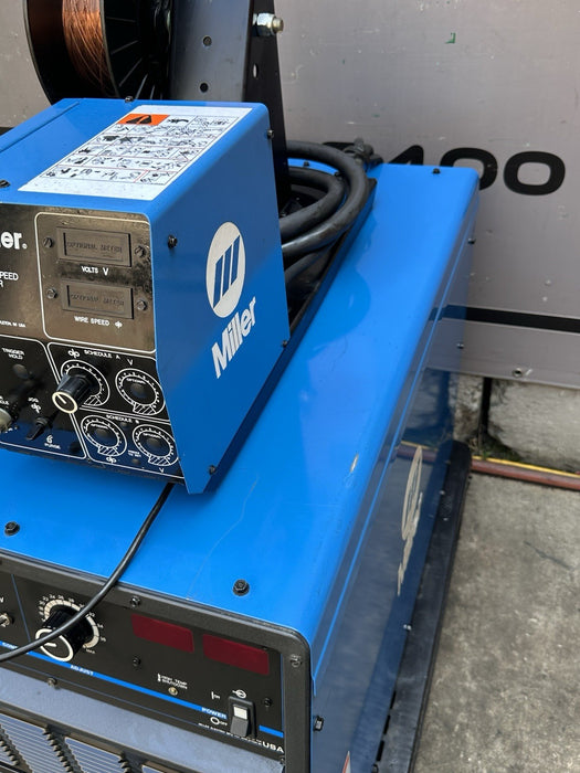 Miller Deltaweld 452 CV-DC , 230/460 V, 3ph + Miller S-64 24V Wire Feeder Mint🔥