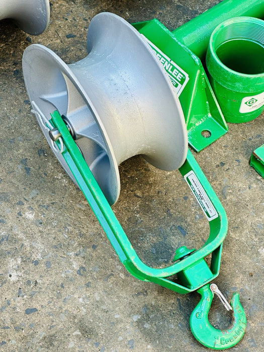 Greenlee 4000 lb 640 Wire Cable Tugger Puller, Late Model + Rope & Wire Stands!!