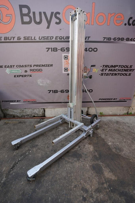 Genie SL-18 18 foot Contractor Material Lift Hoist Works Fine