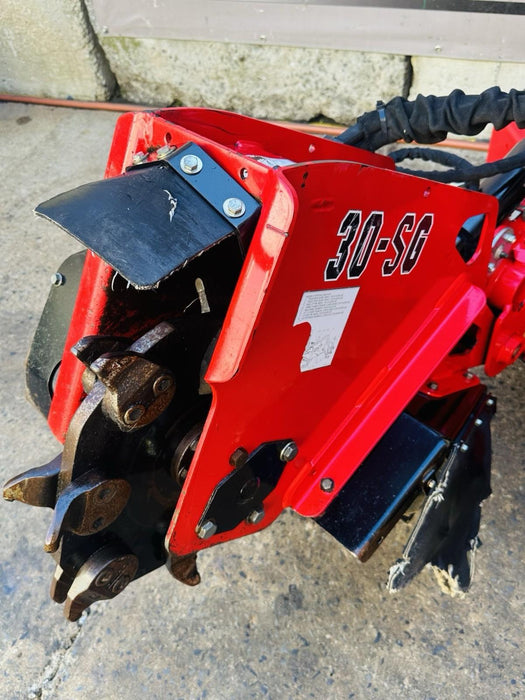 2018 Barreto 30SG Tracked Stump Grinder - Briggs Vanguard 31 HP Trailer Optional