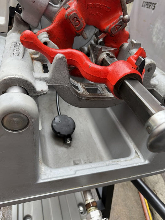 Ridgid 535 V3 Pipe Threader 1/2"-2" Threading Machine 811A Dies Cart Excellent!!