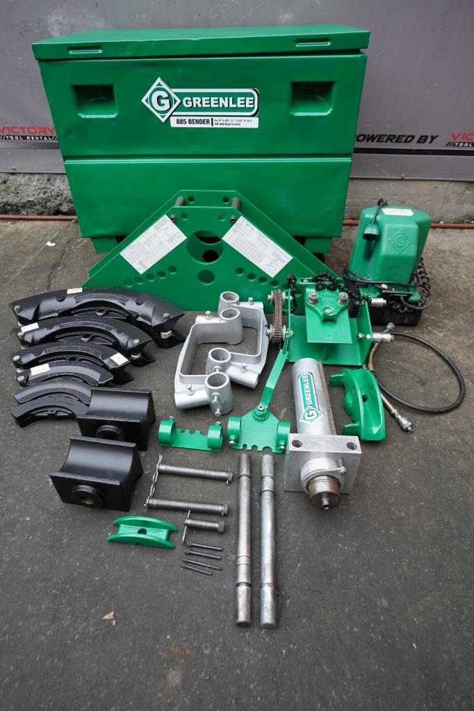 Greenlee 884 Rigid PVC Conduit Bender with 980 Hydraulic Pump and Bend