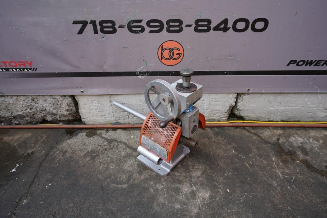 Ridgid 925 Roll Groover for 300 Pipe Threader.  Nice.