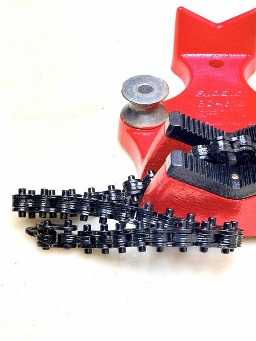 Ridgid 40215 BC810 1/2-8" in Capacity Top Screw Bench Chain Vise #6