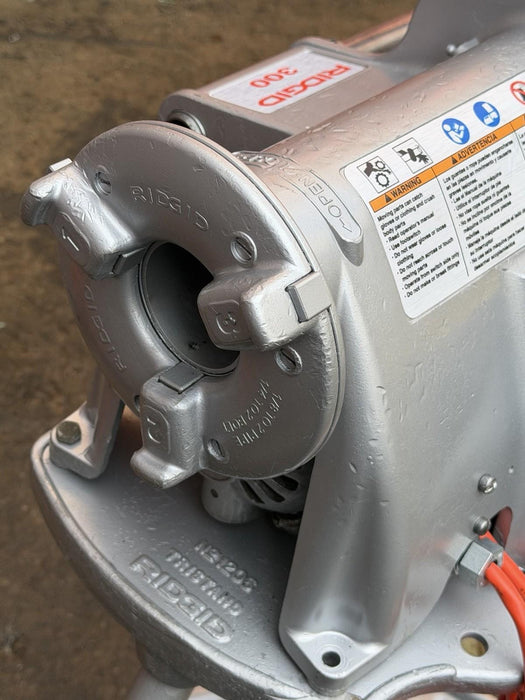 RIDGID 15682 Pipe Threading Machine Model 300 T2 + Carriage , 811 Die, Oiler #2