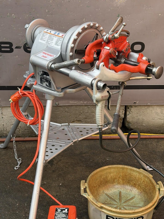 RIDGID 15682 Pipe Threading Machine Model 300 T2 + Carriage , 811 Die, Oiler #2