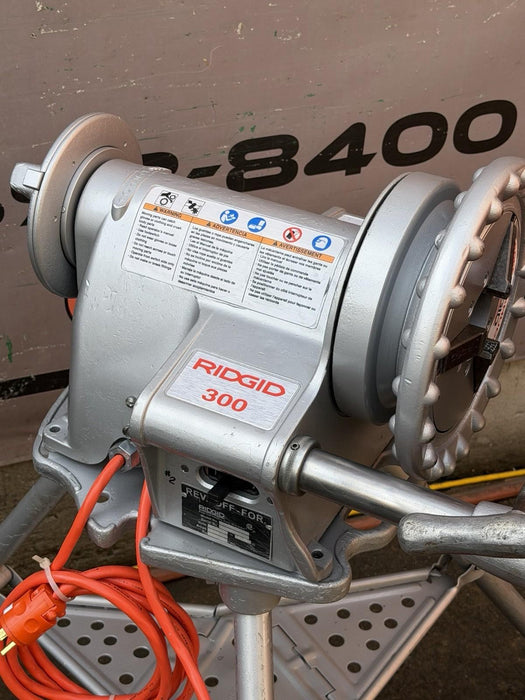 RIDGID 15682 Pipe Threading Machine Model 300 T2 + Carriage , 811 Die, Oiler #2