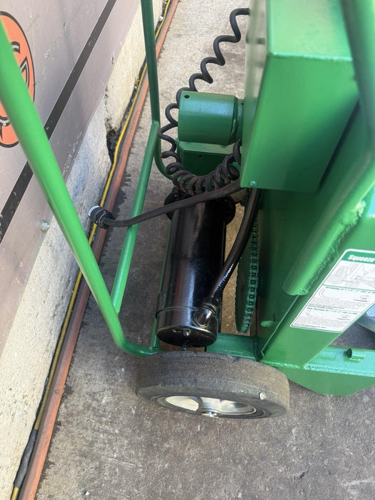 Greenlee 555 Conduit Pipe Bender 1/2"-2" RIGID & IMC 555 Works Great NEW BOARD!!