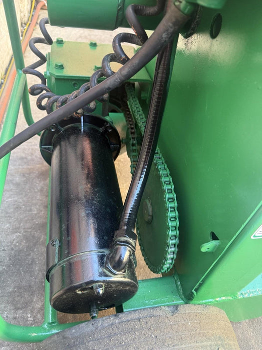 Greenlee 555 Conduit Pipe Bender 1/2"-2" RIGID & IMC 555 Works Great NEW BOARD!!