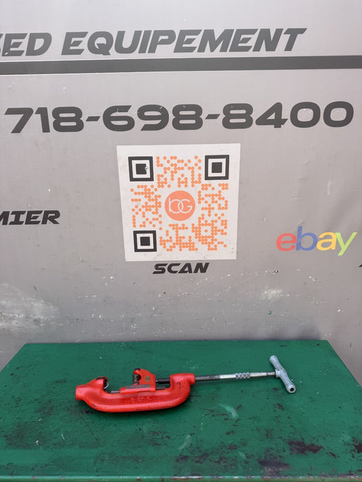 Ridgid No. 4-S Heavy Duty Pipe Cutter, 2" to 4" Pipe Used / Works Good #9