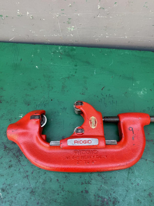 Ridgid No. 4-S Heavy Duty Pipe Cutter, 2" to 4" Pipe Used / Works Good #9