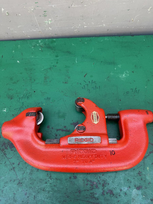 Ridgid No. 4-S Heavy Duty Pipe Cutter, 2" to 4" Pipe Used / Works Good #10