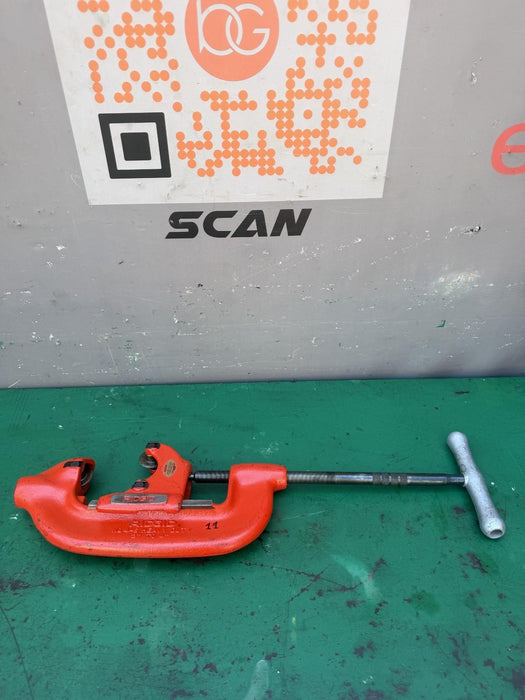 Ridgid No. 4-S Heavy Duty Pipe Cutter, 2" to 4" Pipe Used / Works Good #11