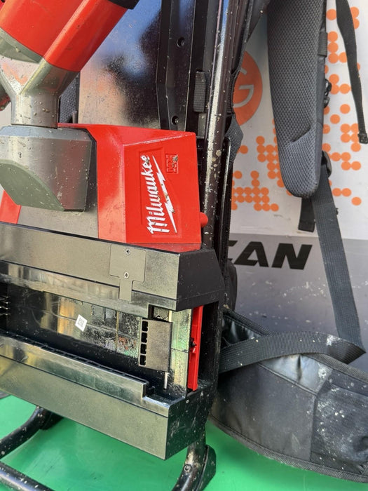 MILWAUKEE BACKPACK CEMENT CONCRETE VIBRATOR MXF371-2X TOOL ONLY #2