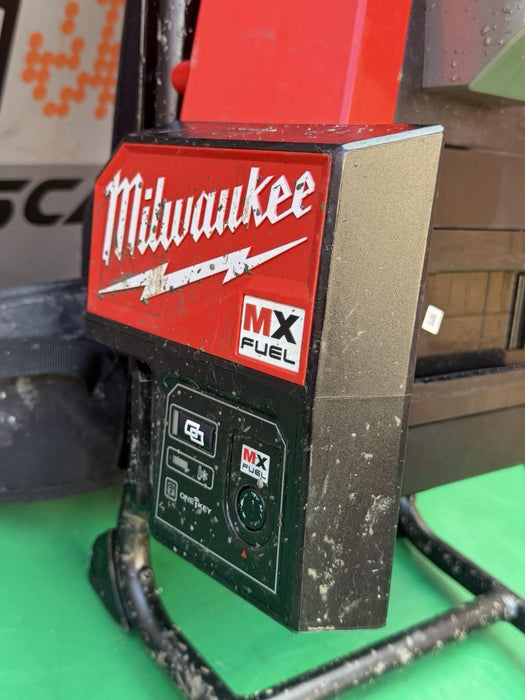 MILWAUKEE BACKPACK CEMENT CONCRETE VIBRATOR MXF371-2X TOOL ONLY #2