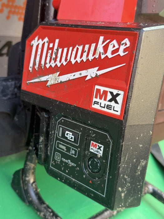 MILWAUKEE BACKPACK CEMENT CONCRETE VIBRATOR MXF371-2X TOOL ONLY #2