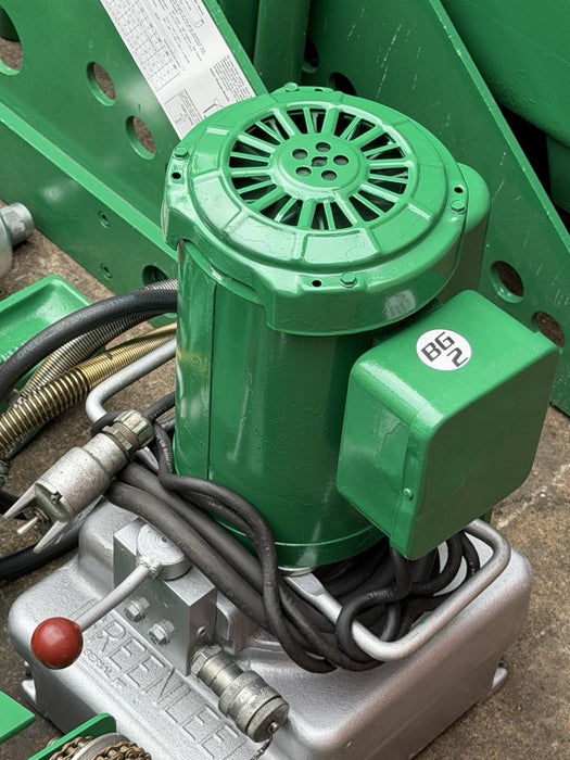 Greenlee 885 Hydraulic Pipe Bender 1-1/4 - 5 Rigid IMC, 960 Pump 1802 Table Mint bg3