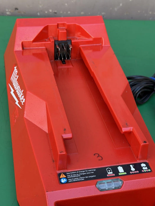 Milwaukee MXFC MX FUEL Lithium-Ion Battery Charger #3