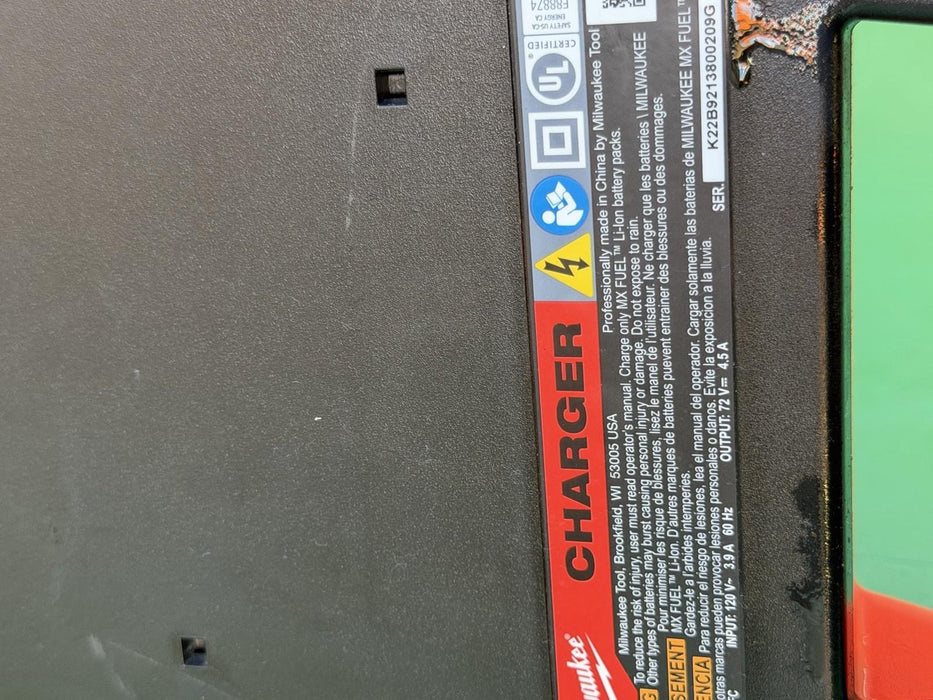Milwaukee MXFC MX FUEL Lithium-Ion Battery Charger #3