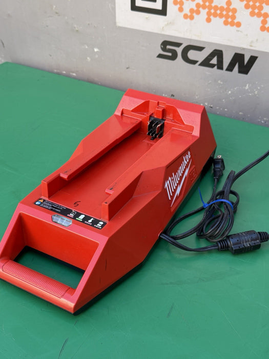 Milwaukee MXFC MX FUEL Lithium-Ion Battery Charger #5