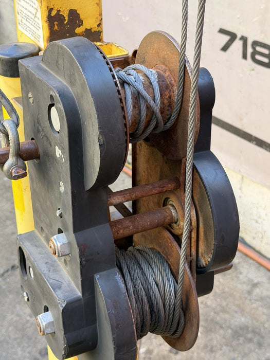 Roust-a-Bout R-250 1500lb 25 feet Hand Lift. Works Fine.