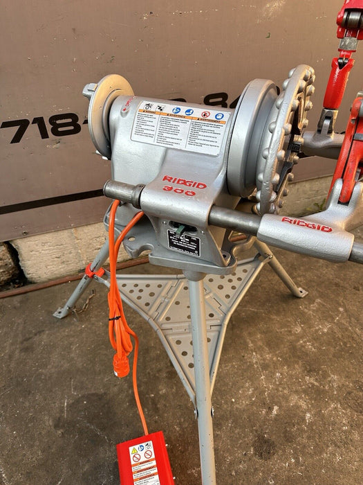 Ridgid 300 Pipe Threader Threading Machine Carriage, 811 Die 1/2-2”  Refurbished