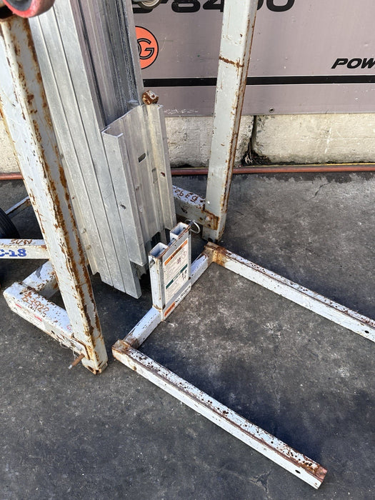 Genie SLC18 18' Superlift Material Lift Hoist Lift Duct Jack 650 lbs. TESTED BG2