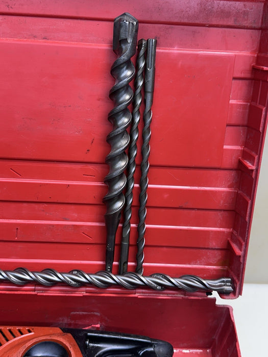 HILTI TE 16 Rotary Hammer Drill Corded Electric W/Case & 5X  Bits