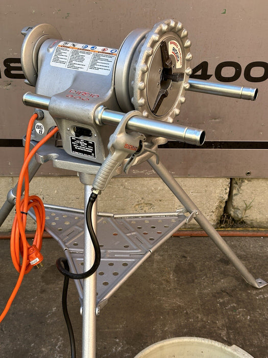 RIDGID 300 PIPE THREADING MACHINE + FOOT SWITCH , 12R DIES, OILER, REFURBISHED