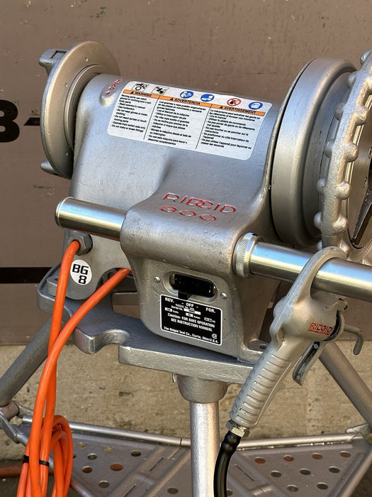 RIDGID 300 PIPE THREADING MACHINE + FOOT SWITCH , 12R DIES, OILER, REFURBISHED
