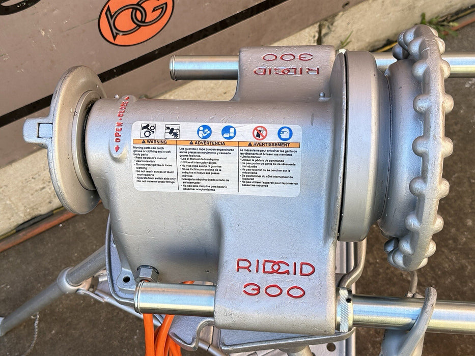 RIDGID 300 PIPE THREADING MACHINE + FOOT SWITCH , 12R DIES, OILER, REFURBISHED