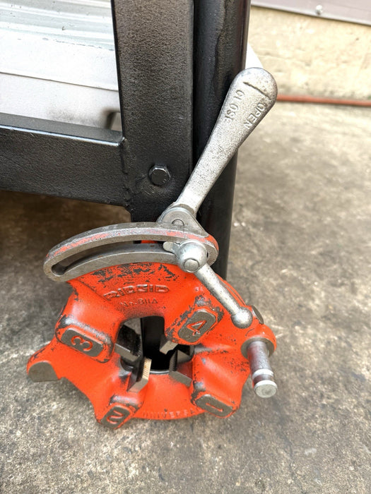 Reconditioned RIDGID® 535 V2 Pipe Threader with 2 811A Die Head HSS Dies & Cart
