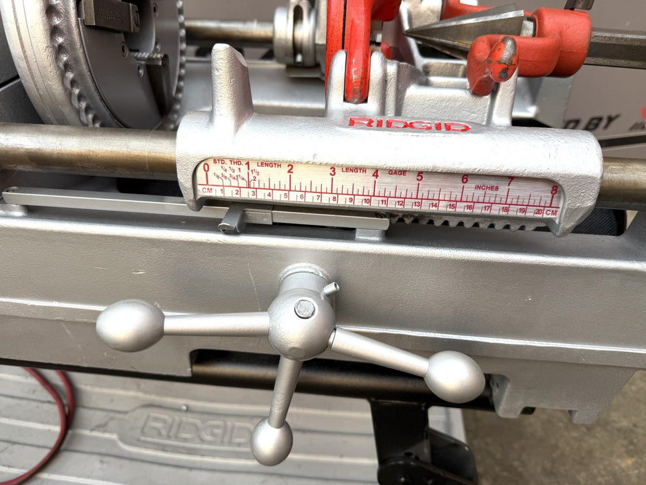 Reconditioned RIDGID® 535 V2 Pipe Threader with 2 811A Die Head HSS Dies & Cart