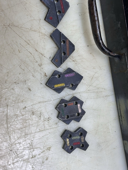 T&B TBM8 THOMAS & BETTS  WIRE CABLE HAND CRIMPER WITH 8 DIES AND Steel Box #BG6